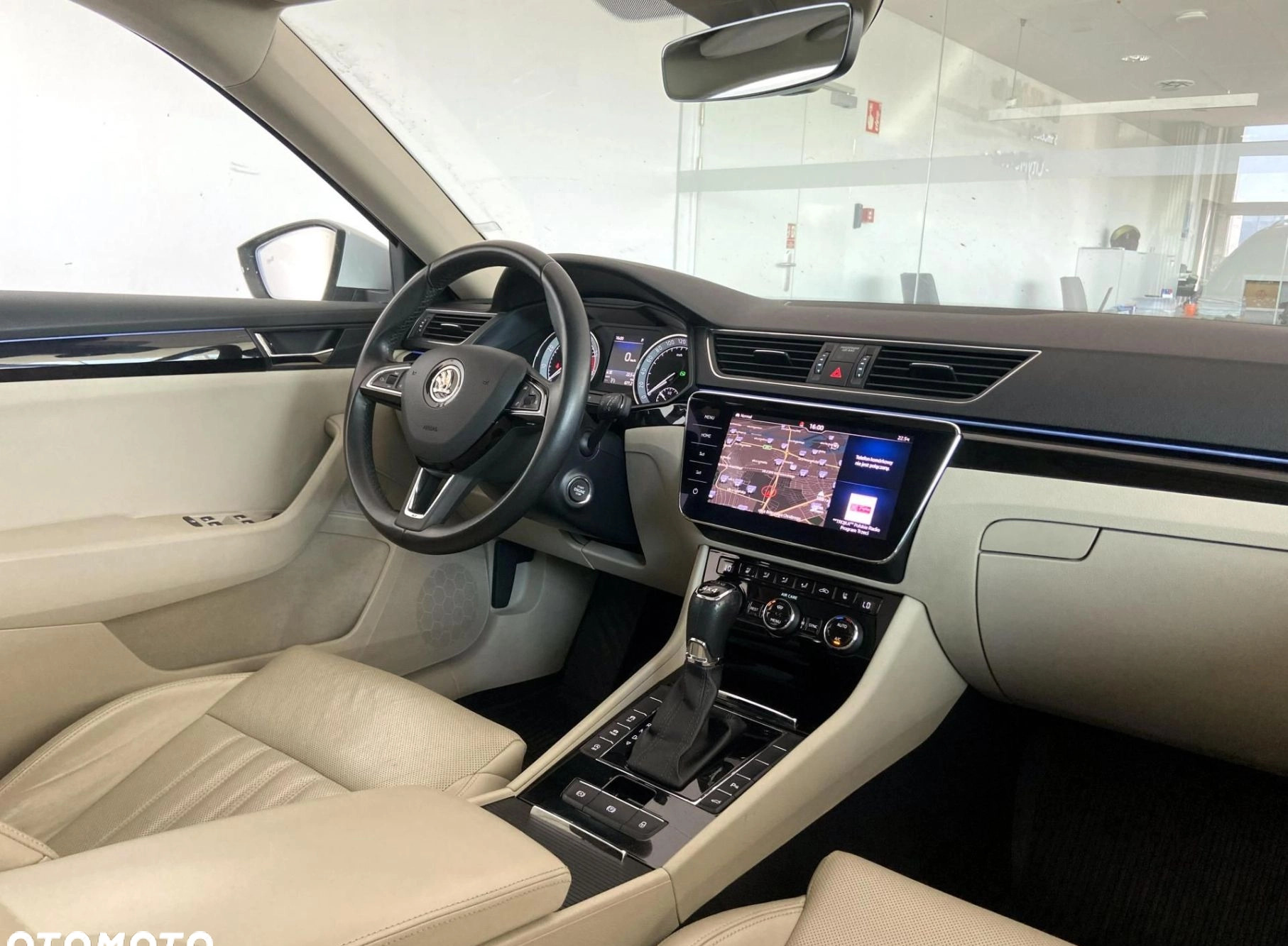 Skoda Superb cena 119900 przebieg: 112800, rok produkcji 2017 z Krosno Odrzańskie małe 742